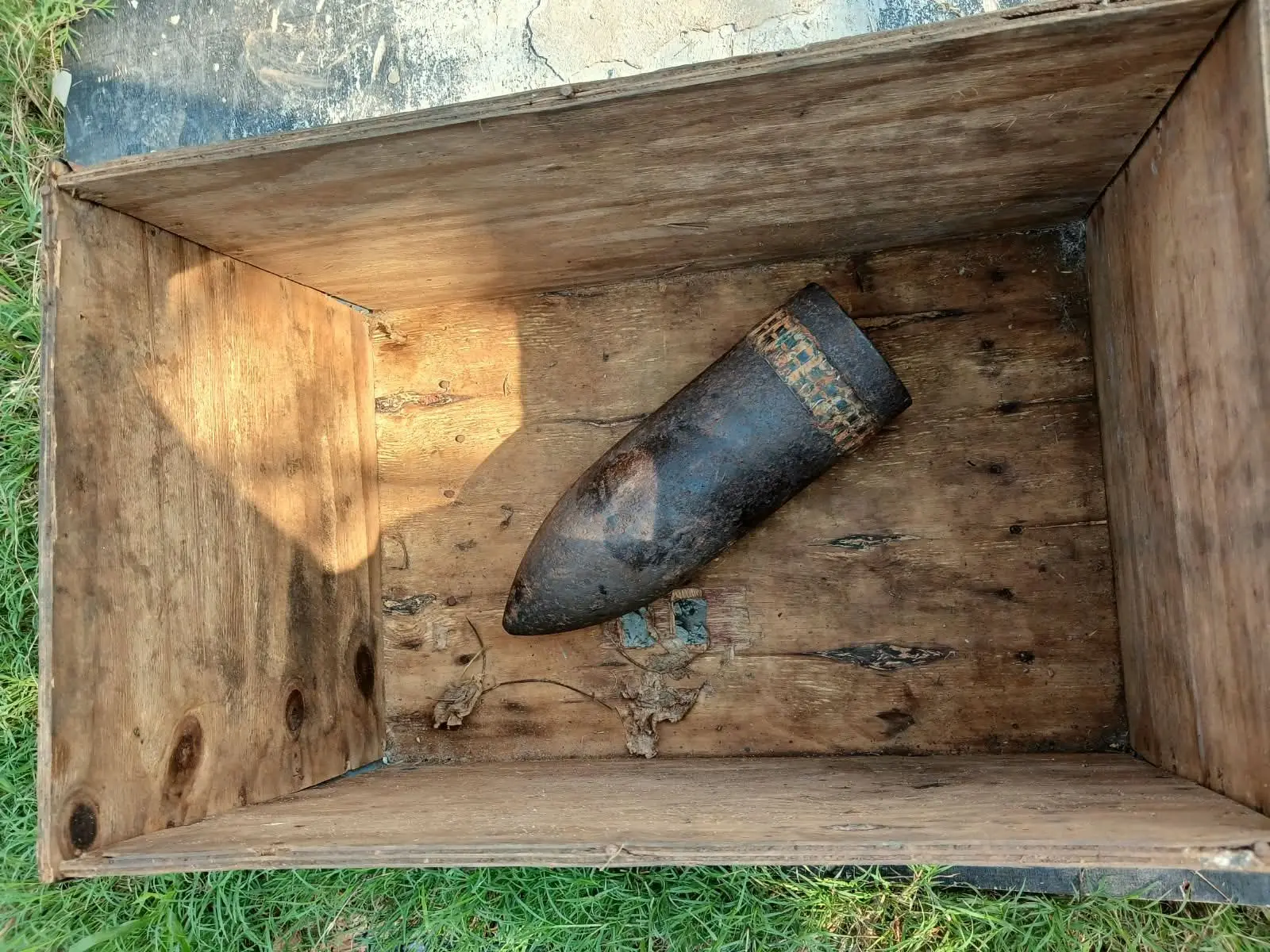 Artefato explosivo é encontrado em frente a residência na AM-070