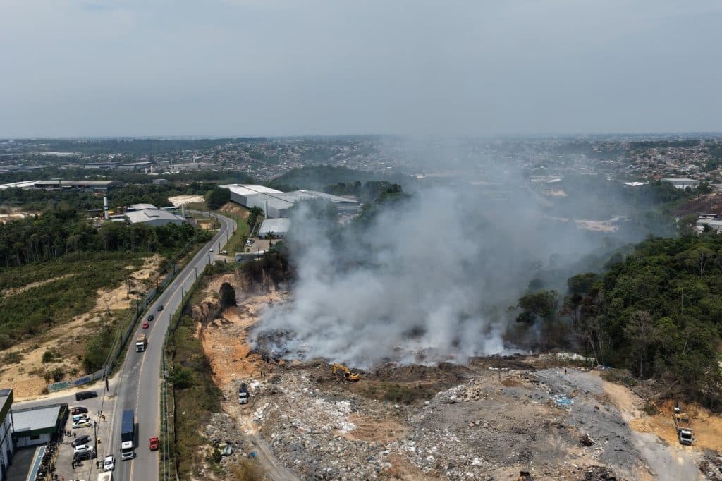 Ipaam multa empresa em R$ 5 milhões após incêndio no Distrito Industrial 2