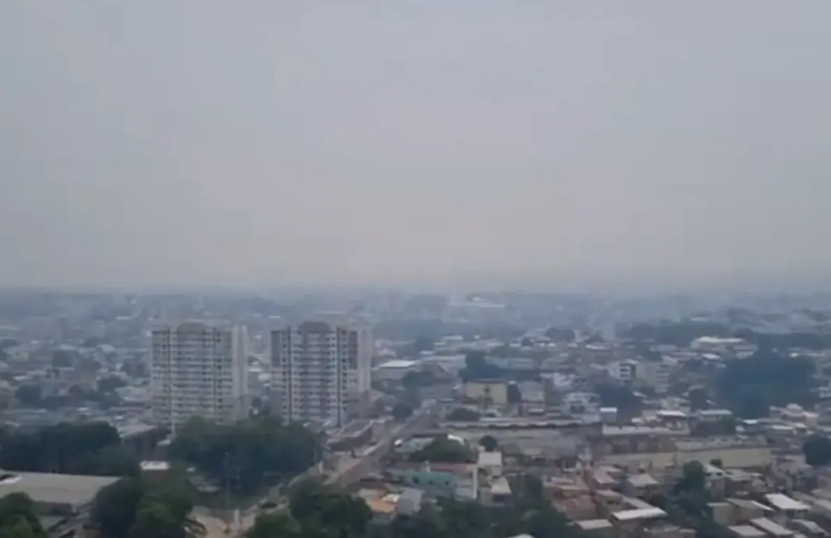 Aulas municipais continuam suspensas enquanto Manaus enfrenta fumaça