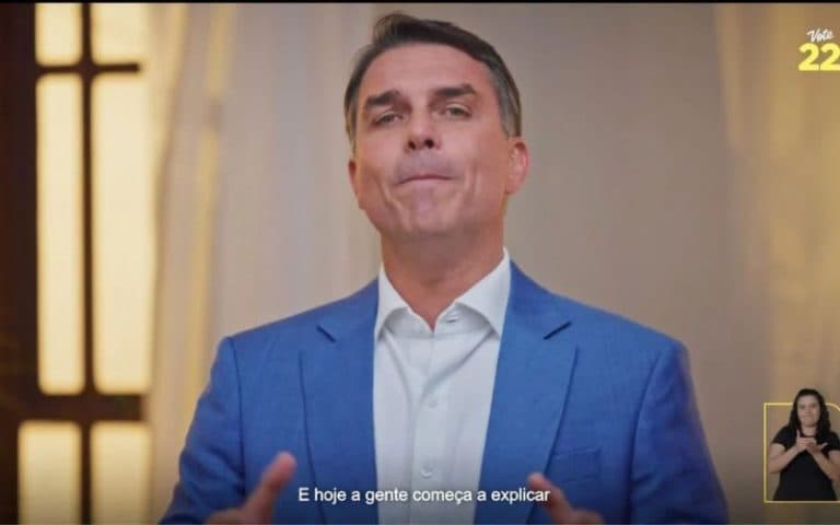TSE manda reexibir propaganda de Flávio nesta quarta (14) após falha de áudio