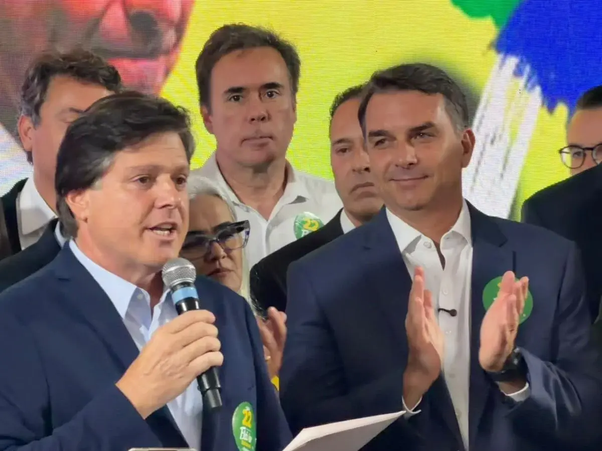 17 diretórios do MDB anunciam apoio a Flávio Bolsonaro no 2º turno