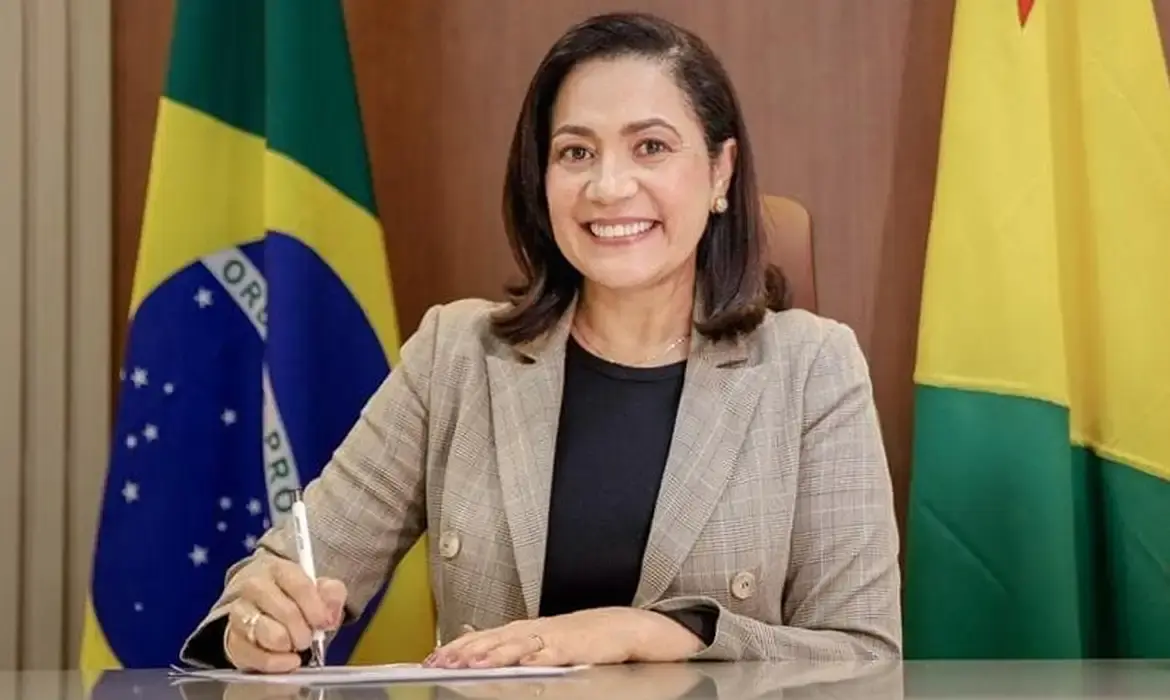 Mailza Assis é reeleita governadora do Acre