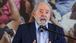 Caso do tríplex do Guarujá envolvendo Lula é arquivado pela Justiça