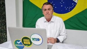 Bolsonaro afirma que vai contratar empresa para auditar votos na eleição