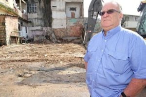 O ex-prefeito de Manaus, Manoel Henriques Ribeiro, de 77 anos, faleceu nesta terça-feira (18) no Hospital Francisca Mendes, para onde havia sido levado depois de sofrer um infarto