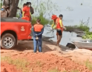 Mergulhadores do Corpo de Bombeiros encontraram, por volta das 9h desta segunda-feira (17), o corpo de Marcelo de Lima da Silva, que se afogou no Balneário do Miriti, em Mancapuru (a 71 quilômetros de Manaus)