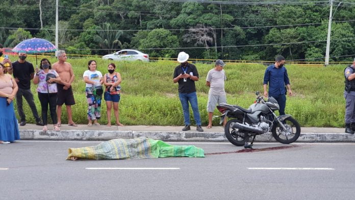 Acidente na avenida das Flores deixa vítima fatal