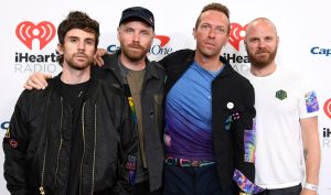 Cantor Chris Martin anuncia fim da banda Coldplay para 2025