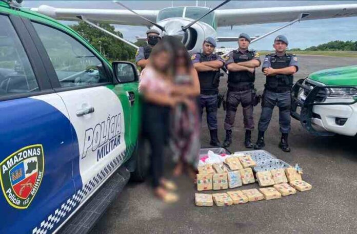 A zona Norte de Manaus registrou o maior número de prisões em ocorrências atendidas pela Polícia Militar do Amazonas (PMAM) nesse fim de semana na capital. Equipes prenderam 18 pessoas e apreenderam três adolescentes por crimes como tráfico de drogas e porte ilegal de armas