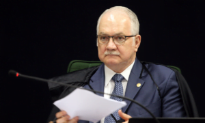 Ministro Fachin assume TSE em cerimônia que não contará com presença de Bolsonaro