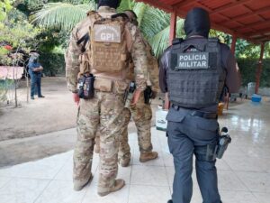 Operação Hefestos desarticula grupo de venda ilegal de armas para garimpo em RR