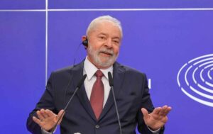 Pesquisa Exame/Ideia divulgada nesta quinta-feira (24) aponta que  o ex-presidente Luiz Inácio Lula da Silva (PT) continua na liderança das intenções de voto para a Presidência, com 40% das citações no cenário estimulado
