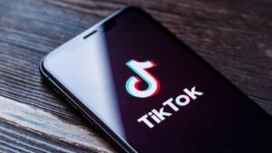 Mudança no TikTok: plataforma vai permitir vídeos de até 10 minutos