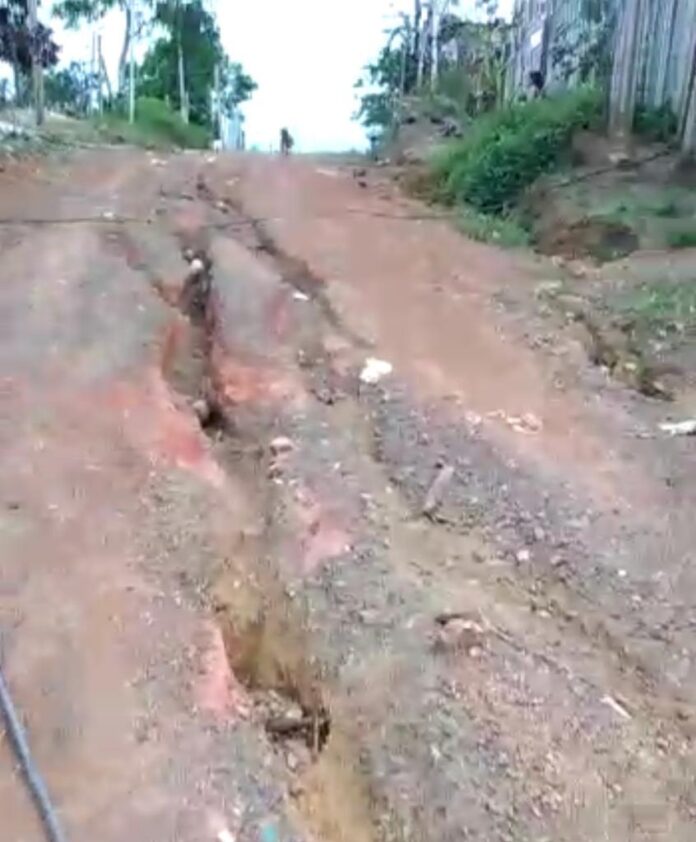 População denuncia abandono da prefeitura de Manacapuru em obras de infraestrutura