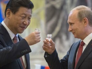 Um relatório de inteligência ocidental divulgado pelo jornal New York Times indicou que, no início de fevereiro, autoridades chinesas solicitaram que altos funcionários russos aguardassem o término dos Jogos Olímpicos de Inverno de Pequim antes de iniciar uma invasão à Ucrânia