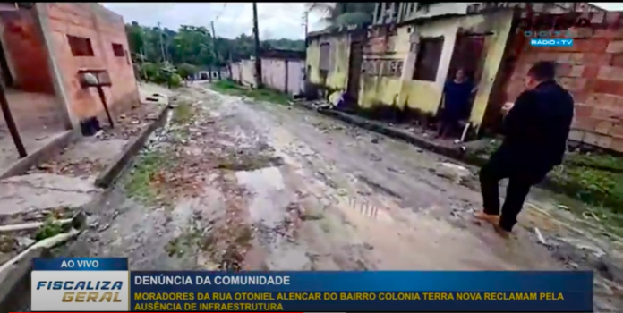 Moradores do Colônia Terra Nova sofrem com falta de infraestrutura (Foto: Reprodução)