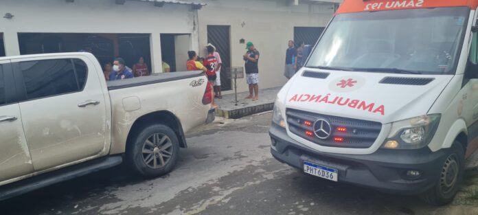 Homem encontrado morto dentro de carro (Foto: Fiscaliza News)