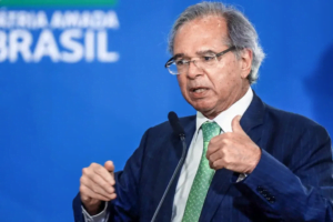 Ministro da Economia Paulo Guedes contrai Covid