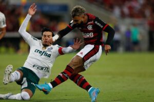 Brasileirão: Flamengo empata com o Palmeiras e desperdiça chance de assumir a liderança do campeonato