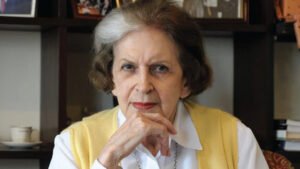 Lenda da literatura brasileira, a escritora Lygia Fagundes Telles morreu neste domingo (3), aos 98 anos, em São Paulo. Ela era integrante da Academia Brasileira de Letras desde a década de 80 e já recebeu os prêmios Camões e Jabuti