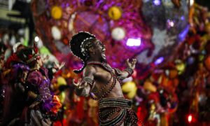 Rio e SP definem campeãs do Carnaval nesta terça-feira