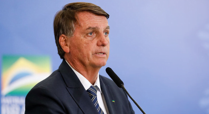 Bolsonaro minimiza compra de Viagra pelo exército: 