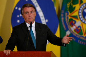 Bolsonaro afirma que só irá a debates no segundo turno da eleição
