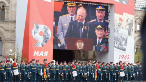 Em discurso, Putin diz que guerra começou por "ameaça da Otan"