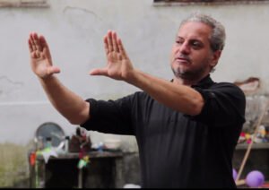O cineasta Breno Silveira, de 58 anos, morreu na manhã deste sábado (14) em Vicência, no interior de Pernambuco. Ele estava filmando quando sofreu um mal súbito e não resistiu