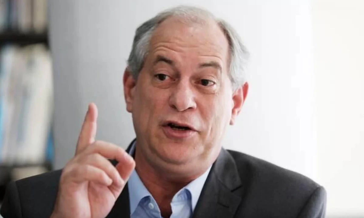 O ex-governador do Ceará e pré-candidato à presidência Ciro Gomes (PDT) anunciou, em publicação no Twitter compartilhada nesta segunda-feira (9), que testou positivo para a Covid-19