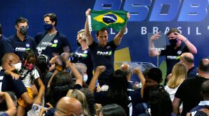 PSDB decide convocar nova reunião com a presença de Doria