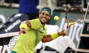Nadal vence Djokovic e avança às semifinais de Roland Garros
