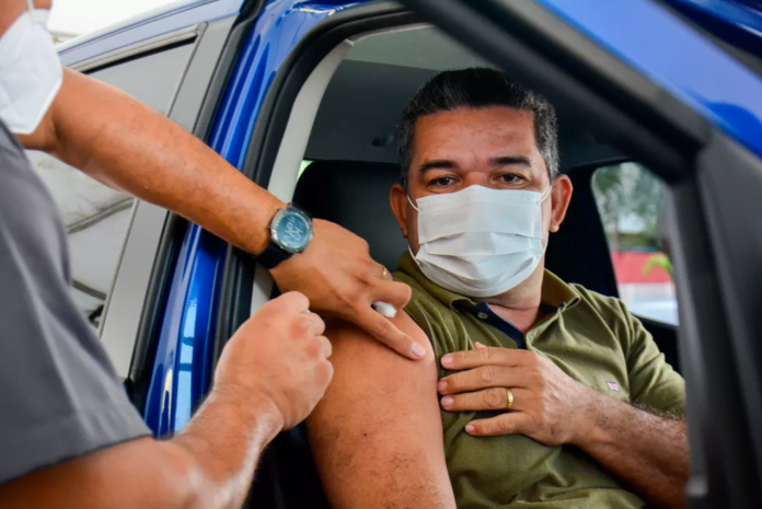 Semsa e Prefeitura iniciam hoje aplicação de quarta dose em pessoas com 40 anos ou mais