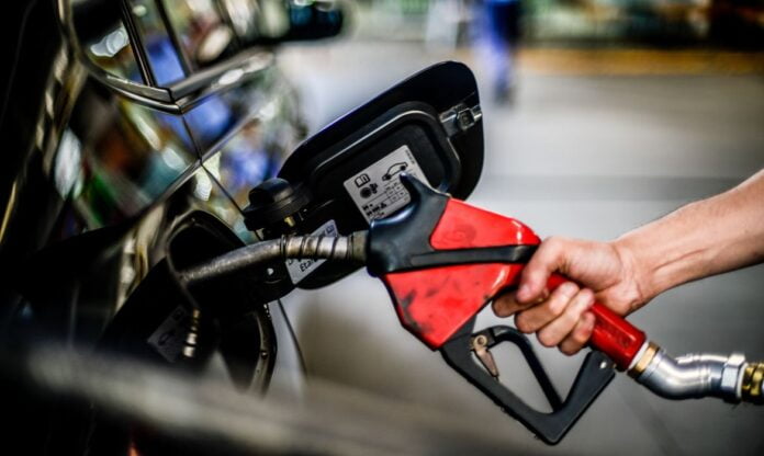 O plenário da Câmara aprovou nessa terça-feira (7) projeto de lei que determina às empresas do setor de combustíveis que enviem à Agência Nacional de Petróleo, Gás Natural e Biocombustíveis (ANP) os dados que compõem os preços dos produtos comercializados