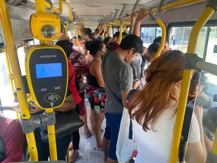 MP-AM abre inquérito para investigar falhas no novo sistema de bilhetagem do transporte coletivo