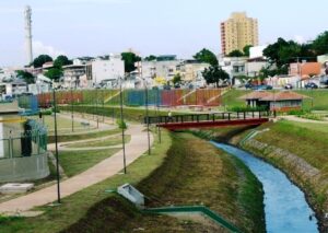 Parceria entre Governo e Prefeitura para manutenção de parques e praças