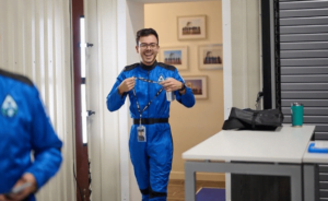 Engenheiro brasileiro decola em viagem espacial