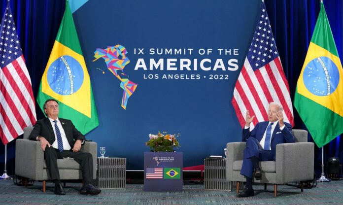 Presidentes Bolsonaro e Biden fazem reunião bilateral nos EUA