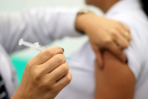 Semsa oferecerá 53 pontos de vacinação contra Covid nesta semana