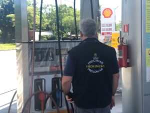 Procon-Am faz fiscalização em postos de combustíveis em Manaus