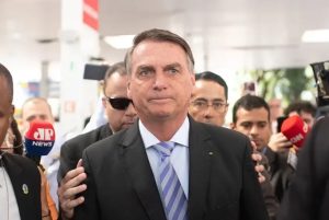 Bolsonaro diz que corte no orçamento pode chegar a R$ 8 bilhões