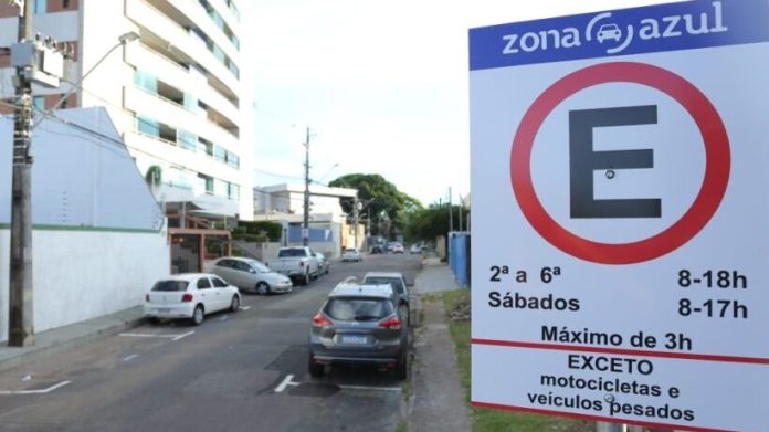 Cobrança de Zona Azul no Vieralves será retomada em 8 de agosto