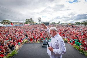 Convenção do PT lançará candidatura de Lula sem a presença do petista