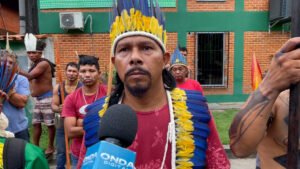 Vídeos: indígenas deixam prédio da Fundação Estadual do Índio depois de 36h de ocupação