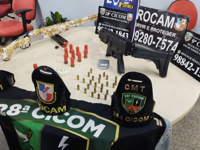 Dupla é presa com armas de grosso calibre na zona Leste