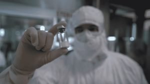 O Instituto Butantan, de São Paulo, está realizando testes para desenvolvimento de uma vacina contra a chikungunya, transmitida pelo mosquito Aedes aegypti