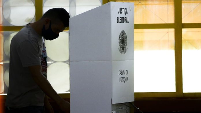 Candidaturas únicas: 214 municípios brasileiros podem eleger prefeito com apenas um voto