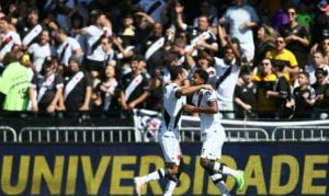 Série B do Brasileirão: Vasco vence Tombense em show de jogadores jovens
