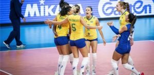 Brasil estreia no Mundial feminino de vôlei com vitória