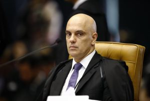 Moraes manda apurar vazamento na PF de apuração sobre assessor de Bolsonaro